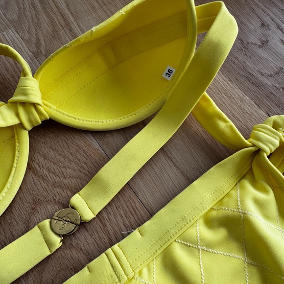Vintage Chanel Bright Yellow Quilted Bikini- size 36 - Picture 5 of 5